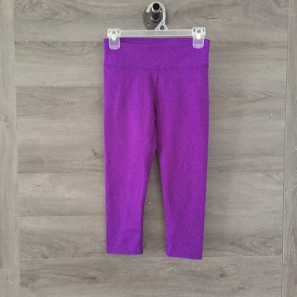 Fabletics Pants - Fabletics Cropped Leggings